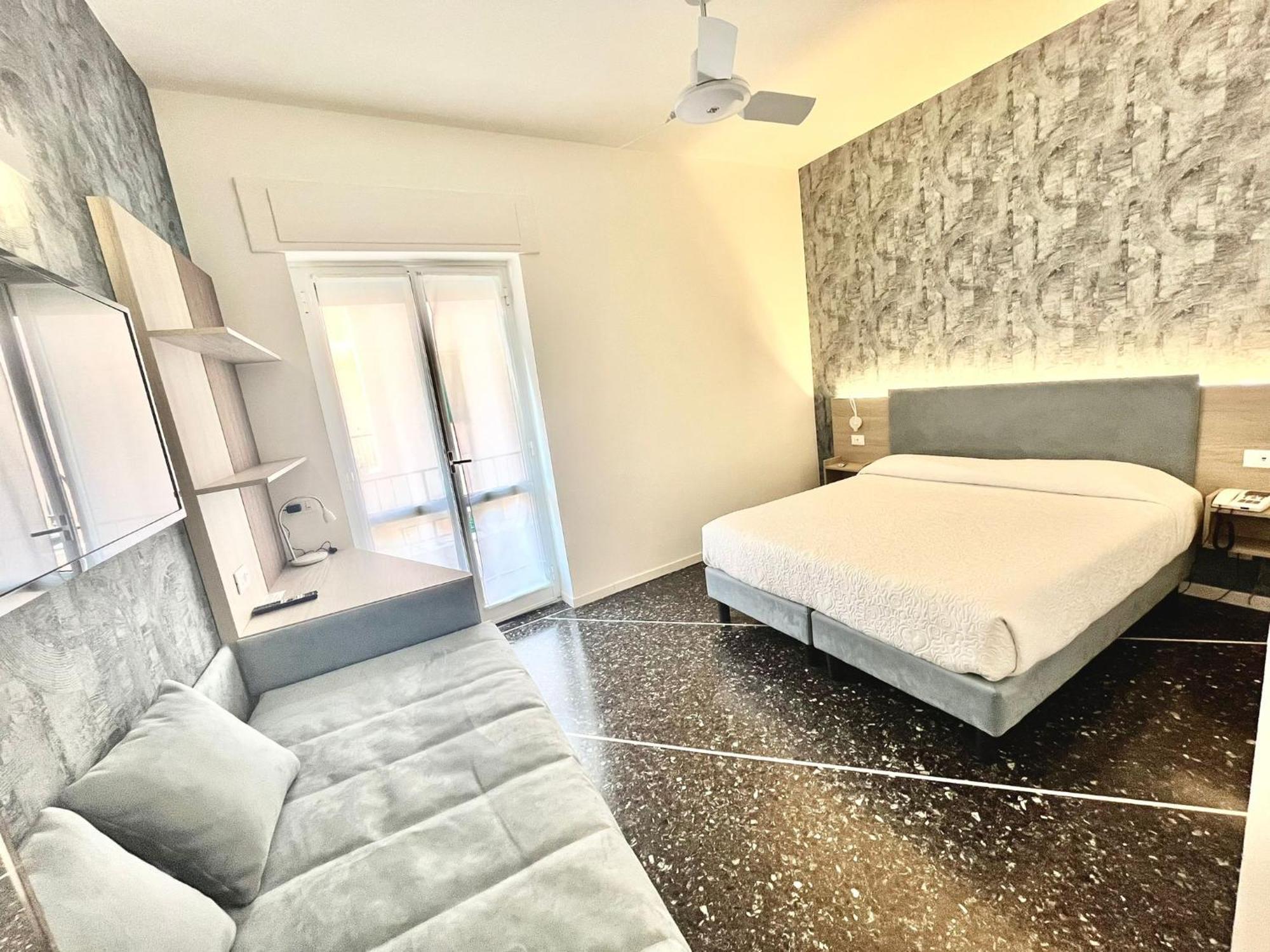 Hotel Al Capo Varigotti Exterior foto